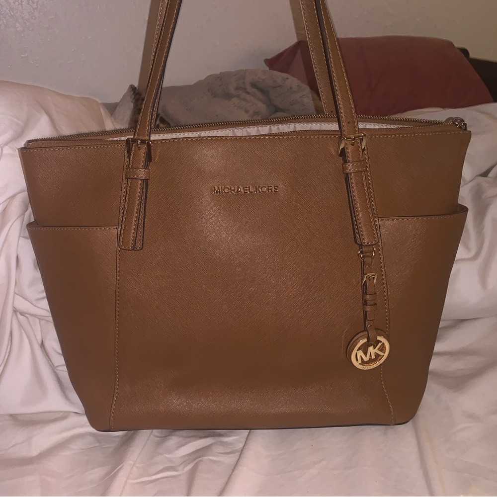 Michael kors purse